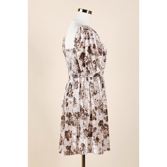 Sz M Altar’d State Cream & Brown Velour Floral Puff Sleeve Mini Dress NWOT - Picture 2 of 6